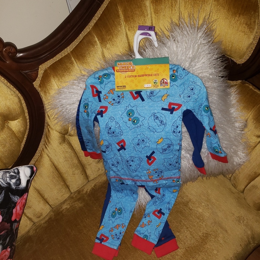 BNWT Daniel Tiger's Neighborhood pajamas